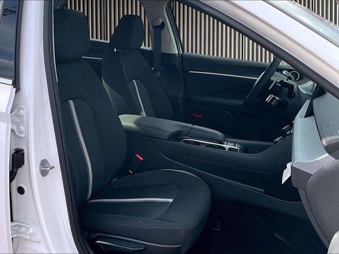 New 2026 Hyundai Sonata SEL FWD image 9