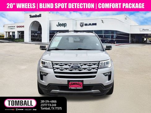 Used 2019 Ford Explorer XLT w/ Equipment Group 202A image 2