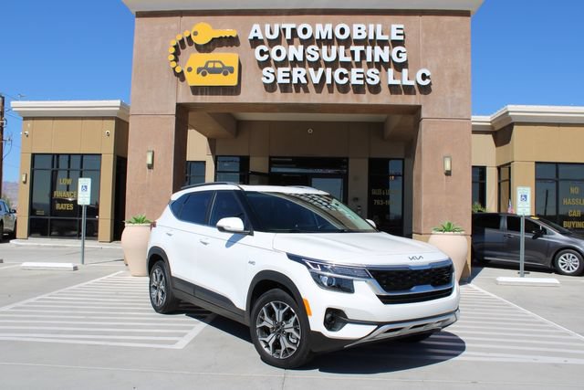 Used 2023 Kia Seltos EX AWD/4WD image 1