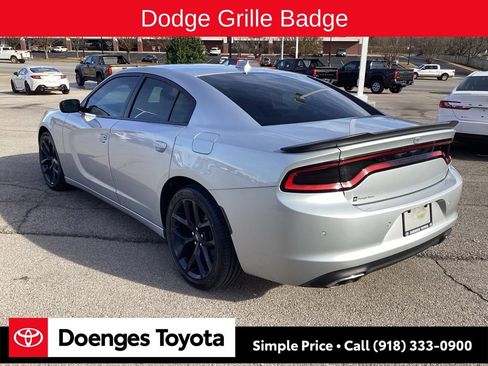 Used 2020 Dodge Charger SXT w/ Plus Group image 6