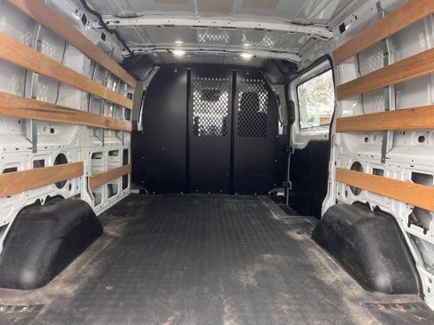 Used 2018 Ford Transit 250 130 Low Roof w/ Exterior Upgrade Package image 11