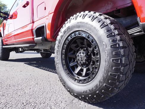 Used 2023 Ford F250 Lariat w/ Lariat Ultimate Package image 7