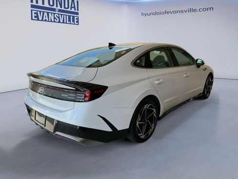New 2026 Hyundai Sonata SEL FWD image 3