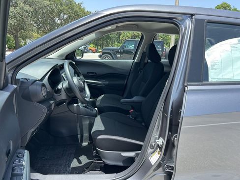 New 2025 Nissan Kicks Play S image 10