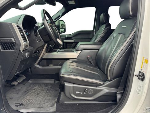 Used 2019 Ford F250 Platinum w/ Platinum Ultimate Package image 9