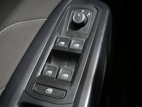 Used 2021 Volkswagen Atlas Cross Sport SE image 12