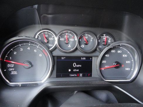 Used 2021 Chevrolet Suburban LT image 16