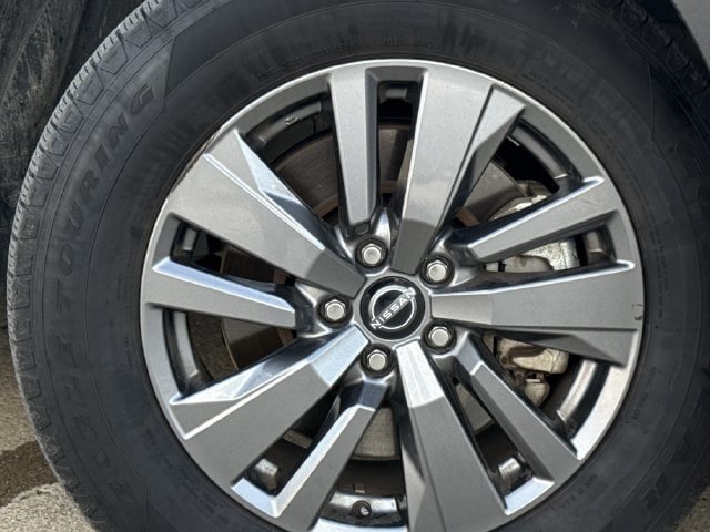 Used 2025 Nissan Pathfinder SV FWD image 8