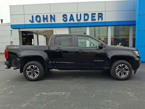 Used 2021 Chevrolet Colorado Z71 w/ Safety Package AWD/4WD image 7