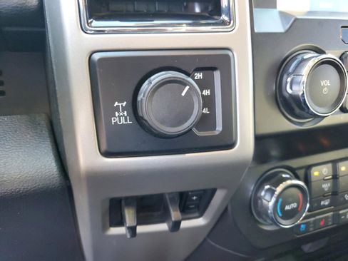 Used 2021 Ford F350 Lariat w/ Lariat Value Package image 32