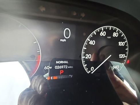 Certified 2024 Honda HR-V Sport image 15