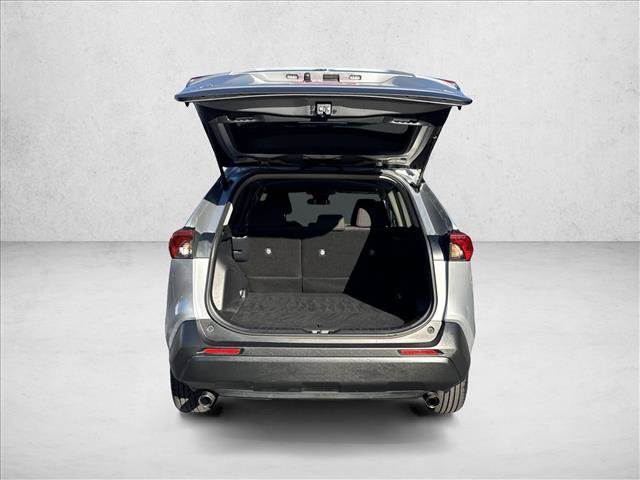 Used 2019 Toyota RAV4 LE FWD image 23