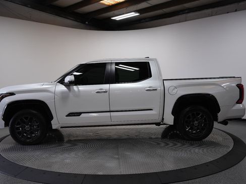 Used 2024 Toyota Tundra Platinum AWD/4WD image 7