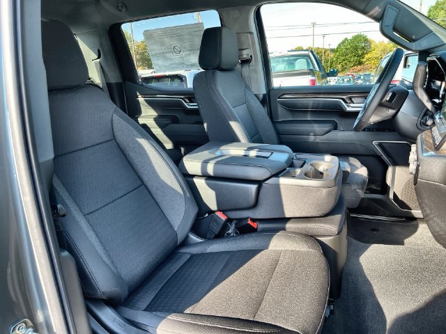 New 2026 Chevrolet Silverado 1500 RST w/ LPO, Dark Essentials Package AWD/4WD image 33