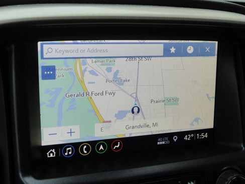 Used 2021 GMC Canyon Denali image 18