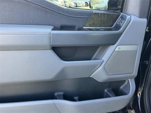 Used 2022 Ford F150 Lariat w/ Equipment Group 502A High image 27