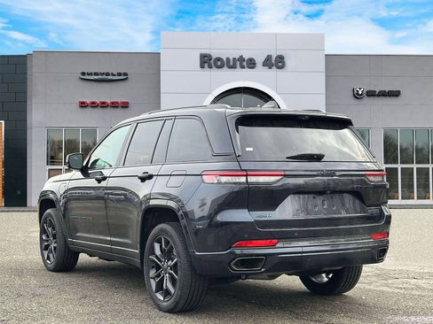 Used 2023 Jeep Grand Cherokee 30th Anniversary image 4