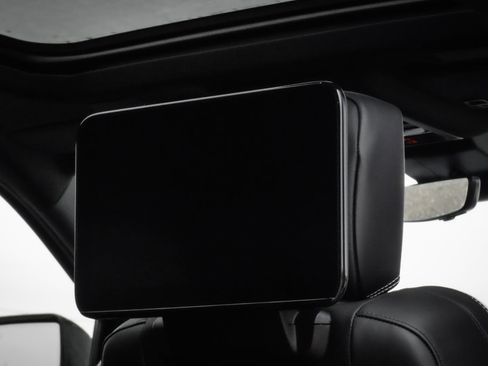 New 2026 GMC Yukon Denali Ultimate AWD/4WD image 8