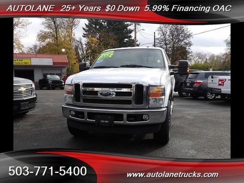 Used 2010 Ford F350 Lariat image 2