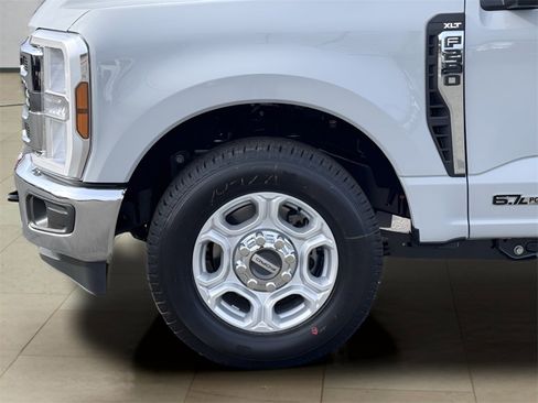 New 2026 Ford F250 XLT image 38