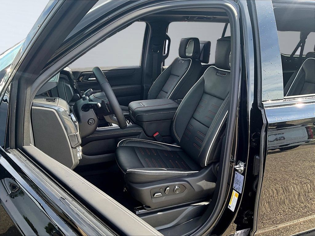 New 2026 GMC Yukon XL AT4 Ultimate w/ LPO, Illumination Package AWD/4WD image 27