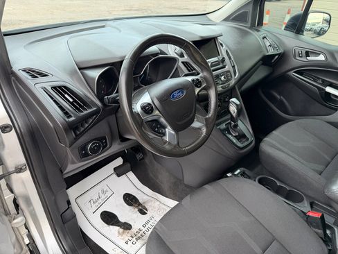 Used 2018 Ford Transit Connect XLT image 23
