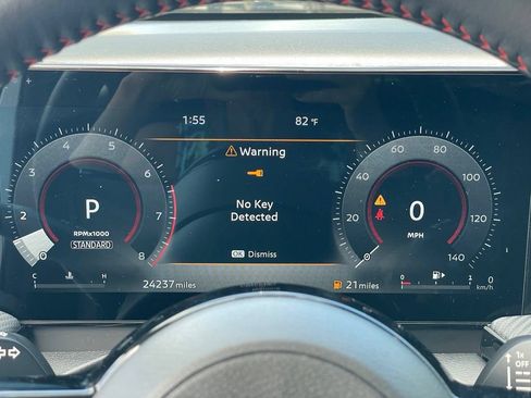 Certified 2025 Nissan Kicks SR AWD/4WD image 21