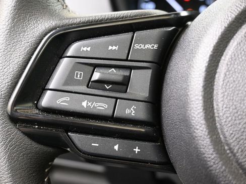 Used 2025 Subaru Forester Premium AWD/4WD image 25