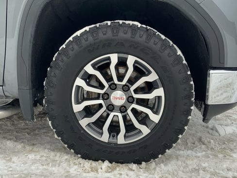 Used 2020 GMC Sierra 1500 SLE w/ X31 Off-Road Package image 28