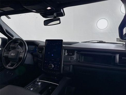 Used 2022 Ford Expedition Max Limited AWD/4WD image 18