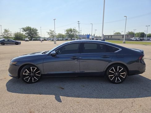 Used 2024 Honda Accord Touring image 15