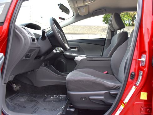 Used 2012 Toyota Prius V Two FWD image 10