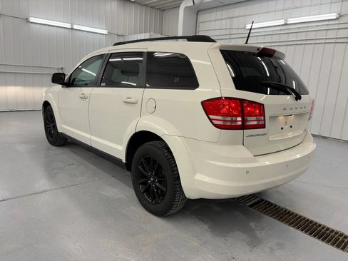 Used 2020 Dodge Journey SE w/ Blacktop Package FWD image 6