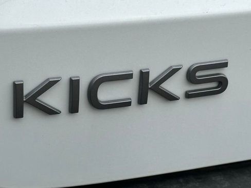 New 2026 Nissan Kicks SR w/ Cold Weather Package image 41