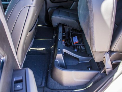 New 2025 Chevrolet Colorado LT w/ LT Convenience Package image 21