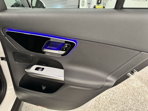 Certified 2025 Mercedes-Benz GLC 300 image 16