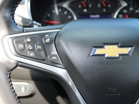 Used 2022 Chevrolet Equinox Premier image 13