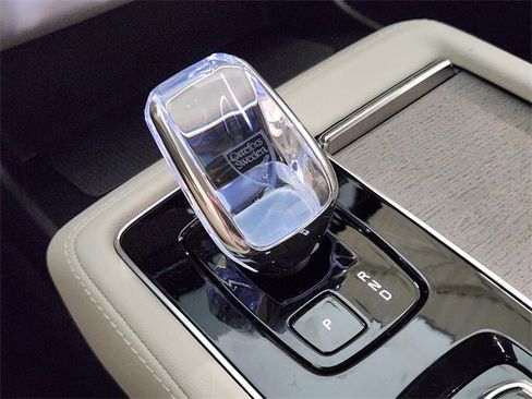 New 2026 Volvo XC90 B6 Ultra image 20