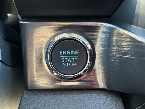 New 2026 Ford F250 Lariat w/ Lariat Ultimate Package image 42