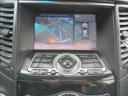 Used 2015 INFINITI QX70 3.7 w/ Premium Package image 27