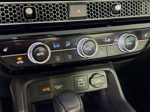 Used 2022 Honda Civic EX image 18