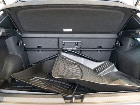 Used 2022 Volkswagen GTI SE image 8