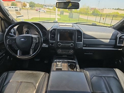 Used 2019 Ford Expedition Max Limited RWD image 6
