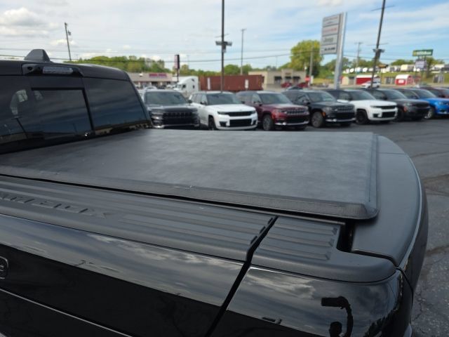 Used 2025 RAM 1500 Laramie w/ Night Edition AWD/4WD image 6
