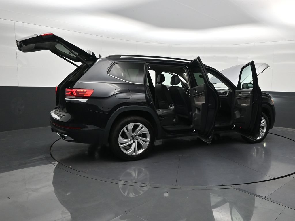 Used 2021 Volkswagen Atlas SE w/ Panoramic Sunroof Package FWD image 31