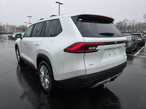 Used 2024 Toyota Grand Highlander Platinum image 5