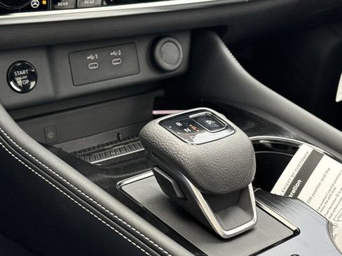 New 2025 Nissan Rogue Platinum w/ Tech Package AWD/4WD image 39