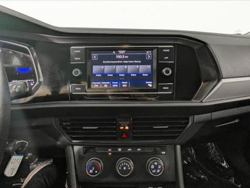 Used 2024 Volkswagen Jetta S FWD image 27