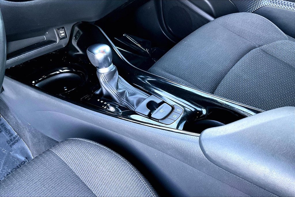 Used 2019 Toyota C-HR XLE FWD image 18