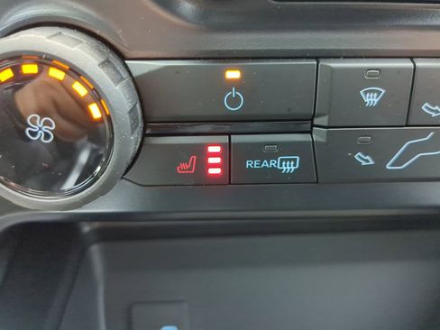 New 2025 Ford F250 XLT w/ Black Appearance Package image 23